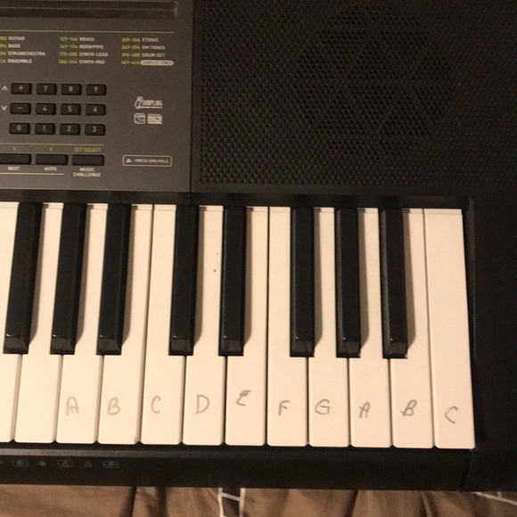Keyboard - Picture 2 of 3